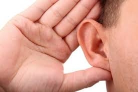 Tại sao âm thanh mà bạn nghe trực tiếp từ bạn và âm thanh trong máy ghi âm là khác nhau?