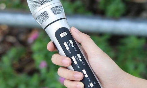 Microphone (Micro) là gì? Cách hoạt động và phân biệt các loại Micro