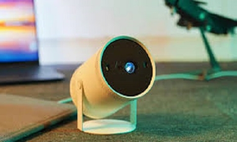 Tại Sao Nên Mua Máy Chiếu Mini Cầm Tay?
