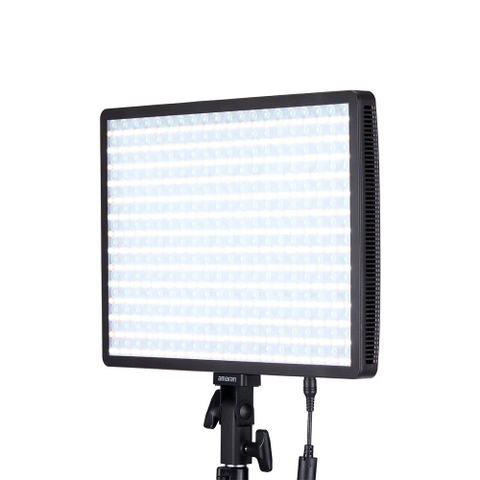 Đèn di động amaran Pano 120c kit
