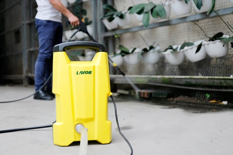 Máy xịt rửa xe gia đình Lavor Smart 120