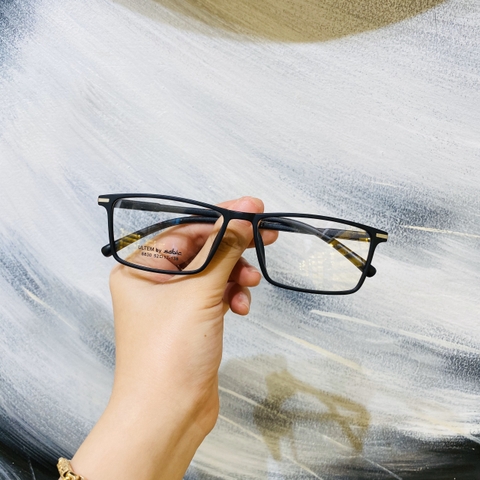Gọng kính nhựa Ultem cao cấp siêu nhẹ siêu bền Ouress 8830