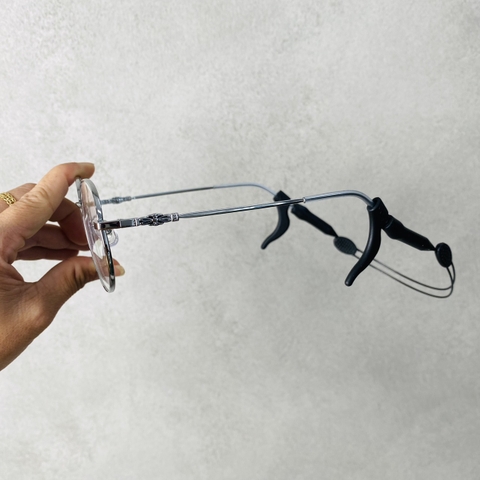 Dây và cặp cài tai silicon Ouress