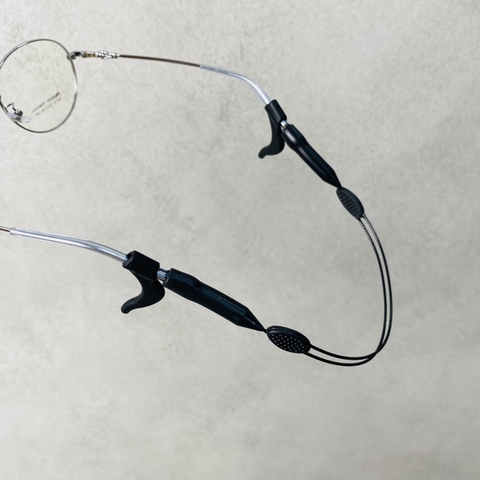 Dây và cặp cài tai silicon Ouress