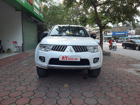 mitsubishi pajero 4x2 tự động 7 chỗ máy dầu 2011