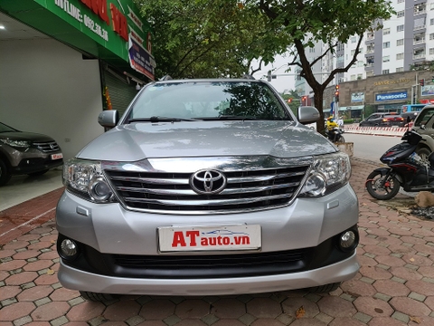 toyota fortuner số tự động hai cầu biển hà nội 2013