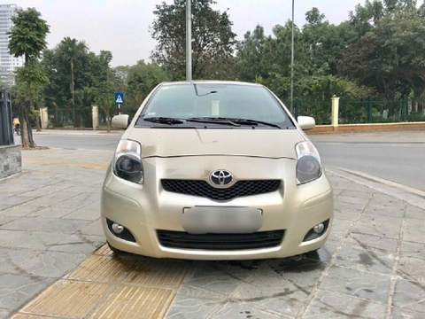 Toyota Yaris 1.3 AT 2009 nhập khẩu Nhật Bản tên cá nhân biển Hà Nội