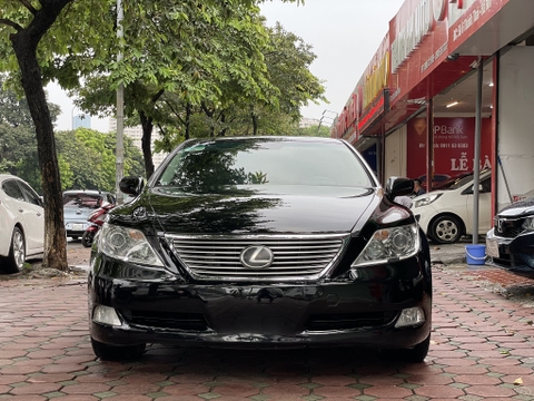 Lexus 460 L sản xuất 2008 tên tư nhân biển TP