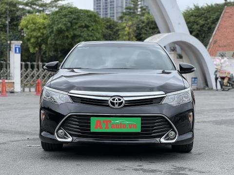 Toyota camrry 2.0 E 2017 fom 2018 biển Hà Nội