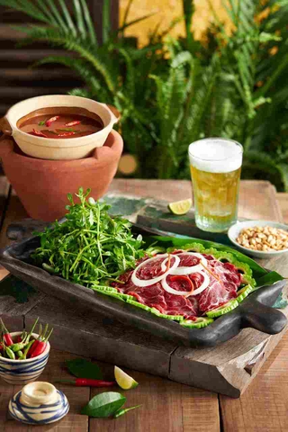 Bắp bò nhúng ớt