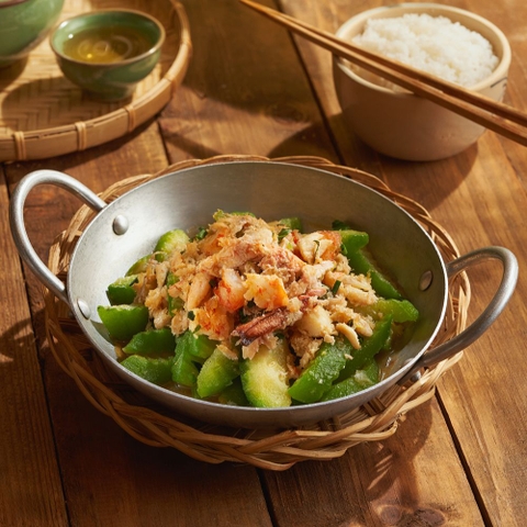 Bí xanh xào hải vị