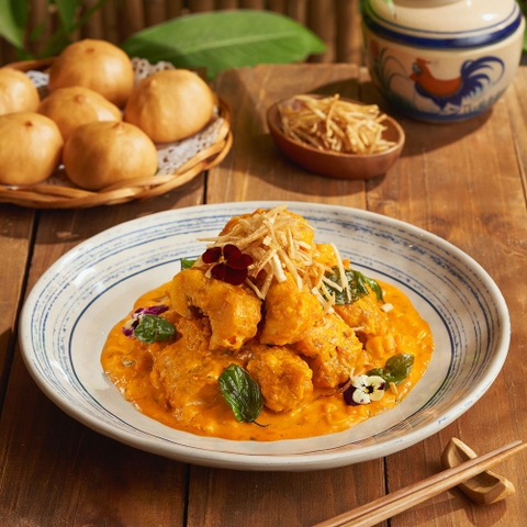 Cá chìa vôi đà nẵng sốt hoàng kim ăn kèm bánh màn thầu