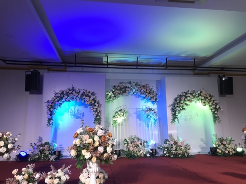 Lắp Đặt Ánh sáng sân khấu cho Nhà hàng Tiệc Cưới tại Từ Hồ Yên Mỹ  Hưng Yên