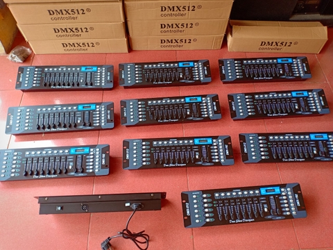 Bàn Điều Khiển DMX 512