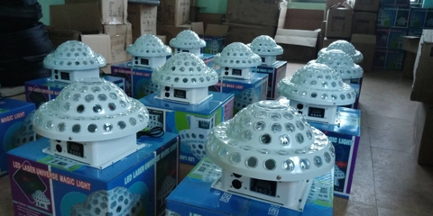 Đèn nấm laser đĩa bay