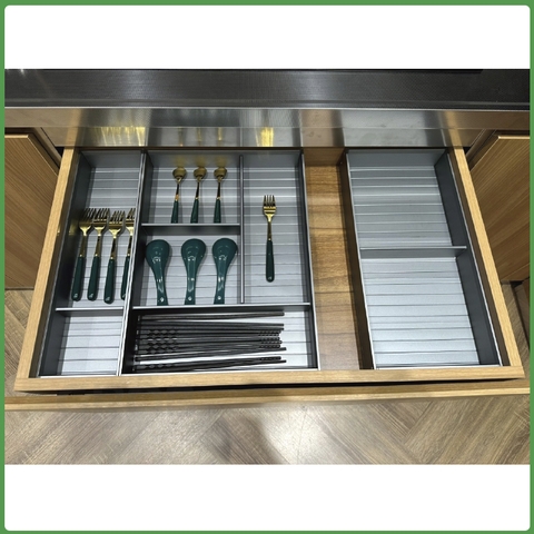 KHAY CHIA NHÔM CHIỀU SÂU TỦ 420