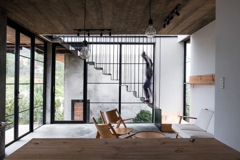 TA House
