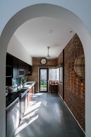 42M House