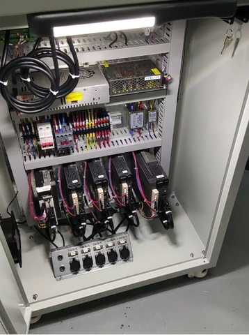 Tủ điều khiển điện CNC – Hỗ trợ 3/4/5 trục, tùy chỉnh theo yêu cầu