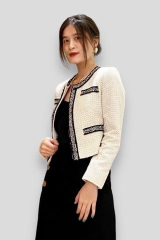 Vest ngắn cổ tròn viền ren bố đen 2l, tay dài