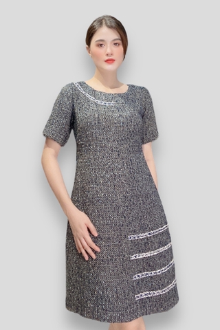 Đầm suôn tay ngắn cổ tròn ghép ren 1 bên