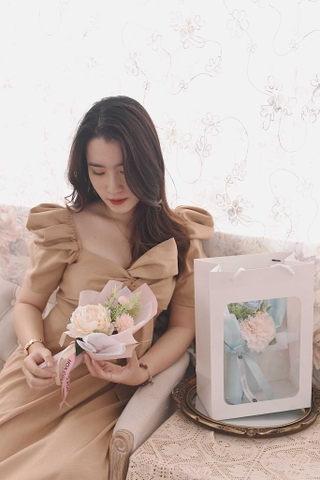 Bó hoa Lalola - Blue Peach