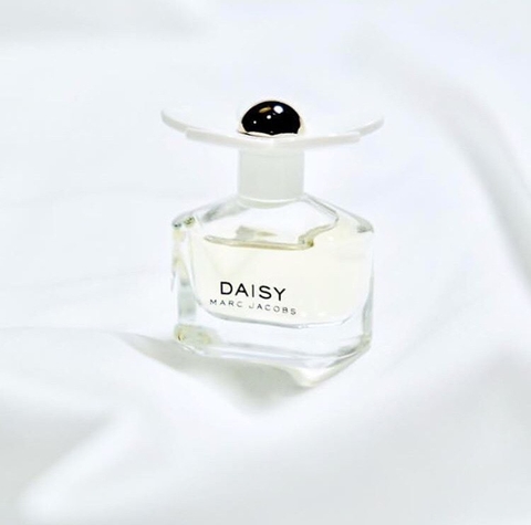 Daisy EDT Marc Jacbobs (vỏ đen)