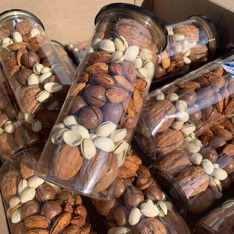 Hạt mix Lon 450gr (dẻ, macca, hạnh nhân)
