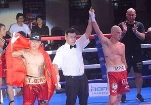 Trương Đình Hoàng thua không tâm phục trận boxing 400 triệu