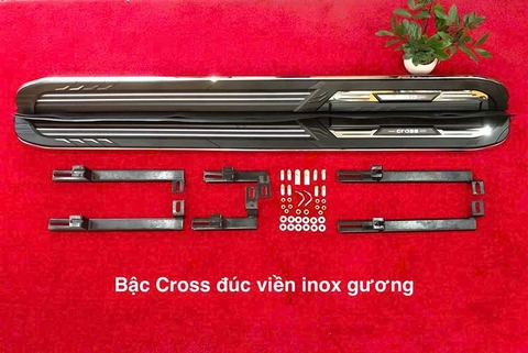 Bậc lên xuống TOYOTA CROSS, bậc bước chân cross viền inox M1 2021-2025 giá sốc