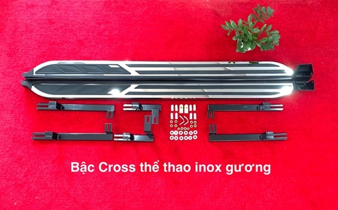 Bậc lên xuống theo xe Cross, bệ bước chân xe toyota cross 2021-2025 mẫu gương