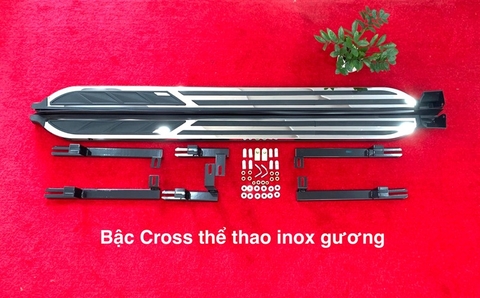 Bậc lên xuống theo xe Cross, bệ bước chân xe toyota cross 2021+ mẫu gương