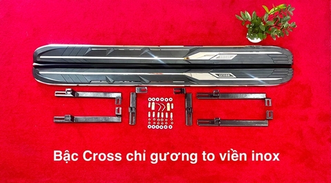 Bậc lên xuống TOYOTA CROSS, bậc bước chân cross mẫu gương to viền inox cao cấp