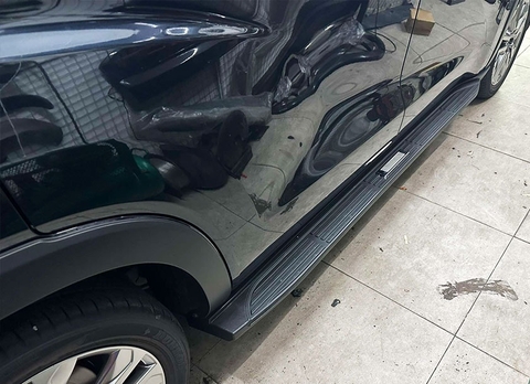 BẬC BƯỚC CHÂN CHO XE TOYOTA INNOVA CROSS MÀU ĐEN CAO CẤP