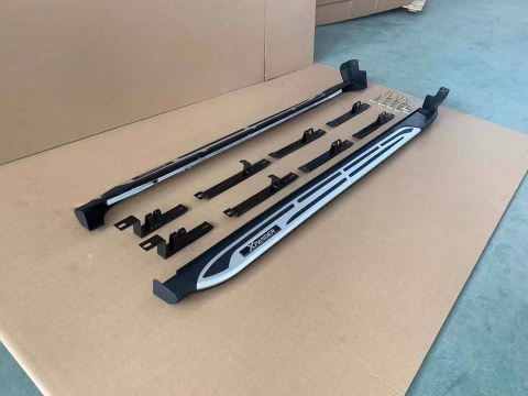 Bậc lên xuống, bệ bước chân Xpander 2018 -2021