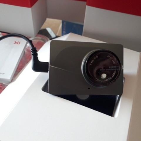 Camera hành trình Xiaomi Yi2k bản Quốc tế