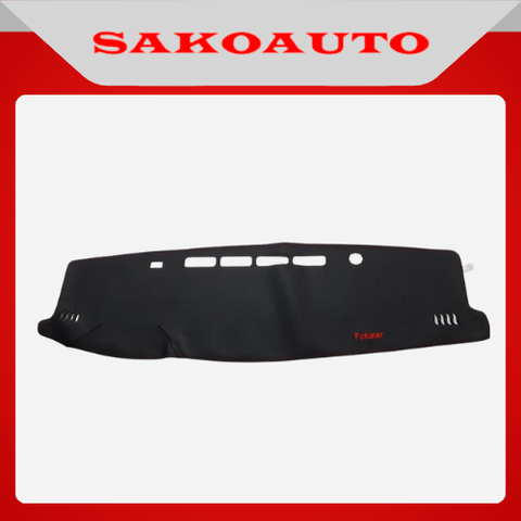 Thảm taplo xe Fortuner 2007 - 2016 da vân cacbon