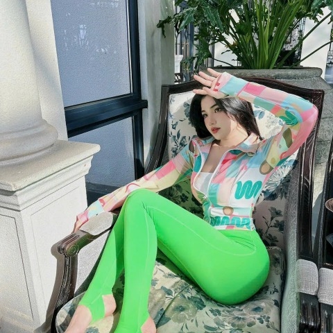 ao-khoac-thun-lanh-hoa-tiet-nikaly