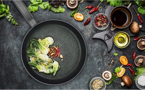 Chảo Tefal Hard Titanium Plus 24cm