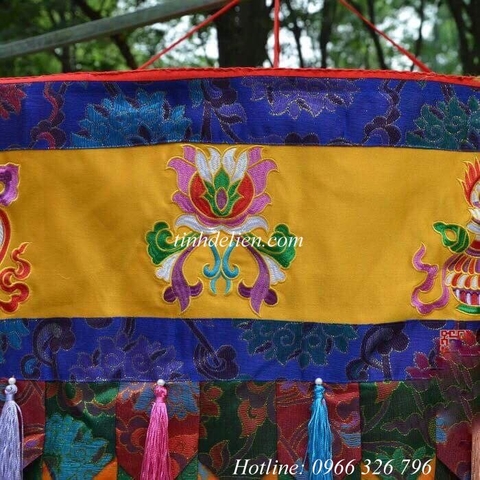 LỌNG BÁU THÊU BÁT CÁT TƯỜNG