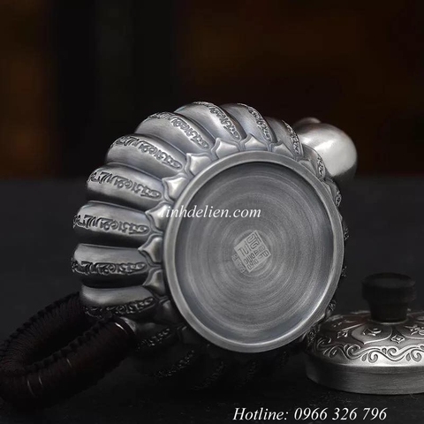 BỘ ẤM TRÀ BẠC KHẮC OM MANI PADME HUM
