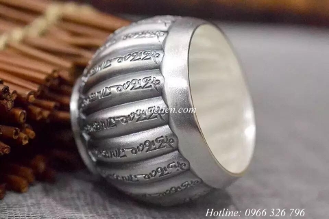 BỘ ẤM TRÀ BẠC KHẮC OM MANI PADME HUM