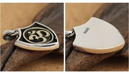 MẶT DÂY CHUYỀN CHỮ OM