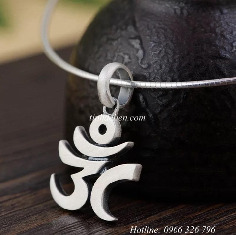 MẶT DÂY CHUYỀN CHỮ OM