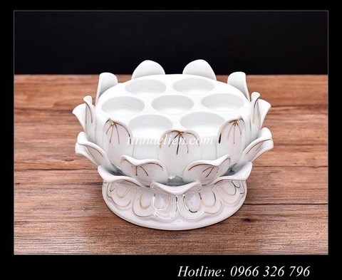 ĐẾ ĐỰNG NẾN HOA SEN CÚNG PHẬT