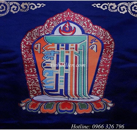 RÈM GẤM THÊU BIỂU TƯỢNG KALACHAKRA VÀ BÁT CÁT TƯỜNG KẾT HỢP 