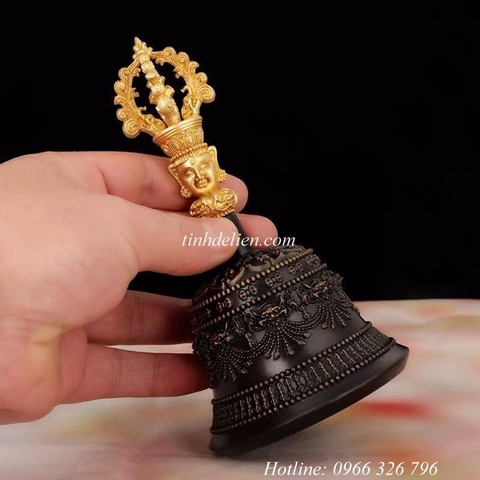 BỘ CHUÔNG CHÀY KIM CƯƠNG BẰNG ĐỒNG MẠ VÀNG ĐÍNH ĐÁ