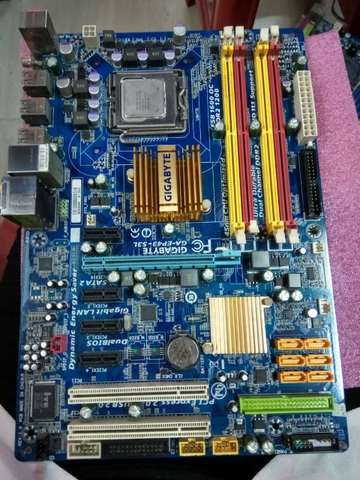 Main Máy Tính GIGA GA-EP43 4 Khe RAM Suppore Core2 QUAD DDR2 8G