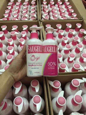 Dung dịch vệ sinh bé gái