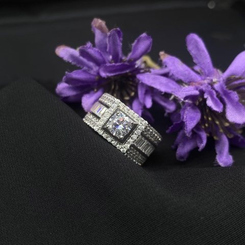 Nhẫn nam dính dá hai dải giữa 9592VG29R